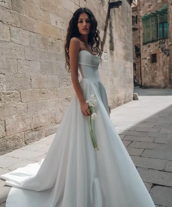 tendencia de vestido de noiva para 2025